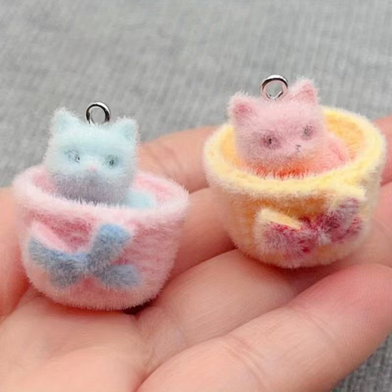 Resin Art Materials Wholesale - 4個入り3Dぬいぐるみ樹脂製猫ペンダント、DIYジュエリー製作イヤリング、キーホルダー、アクセサリー