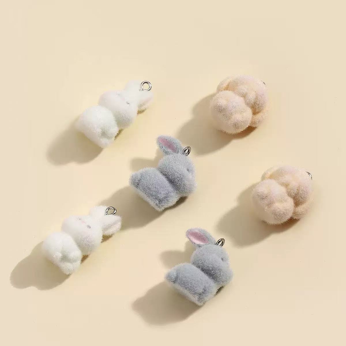 10個入り フロッキング加工 小さなウサギ レジンチャーム  - Resin Art Notes のレビューと価格
